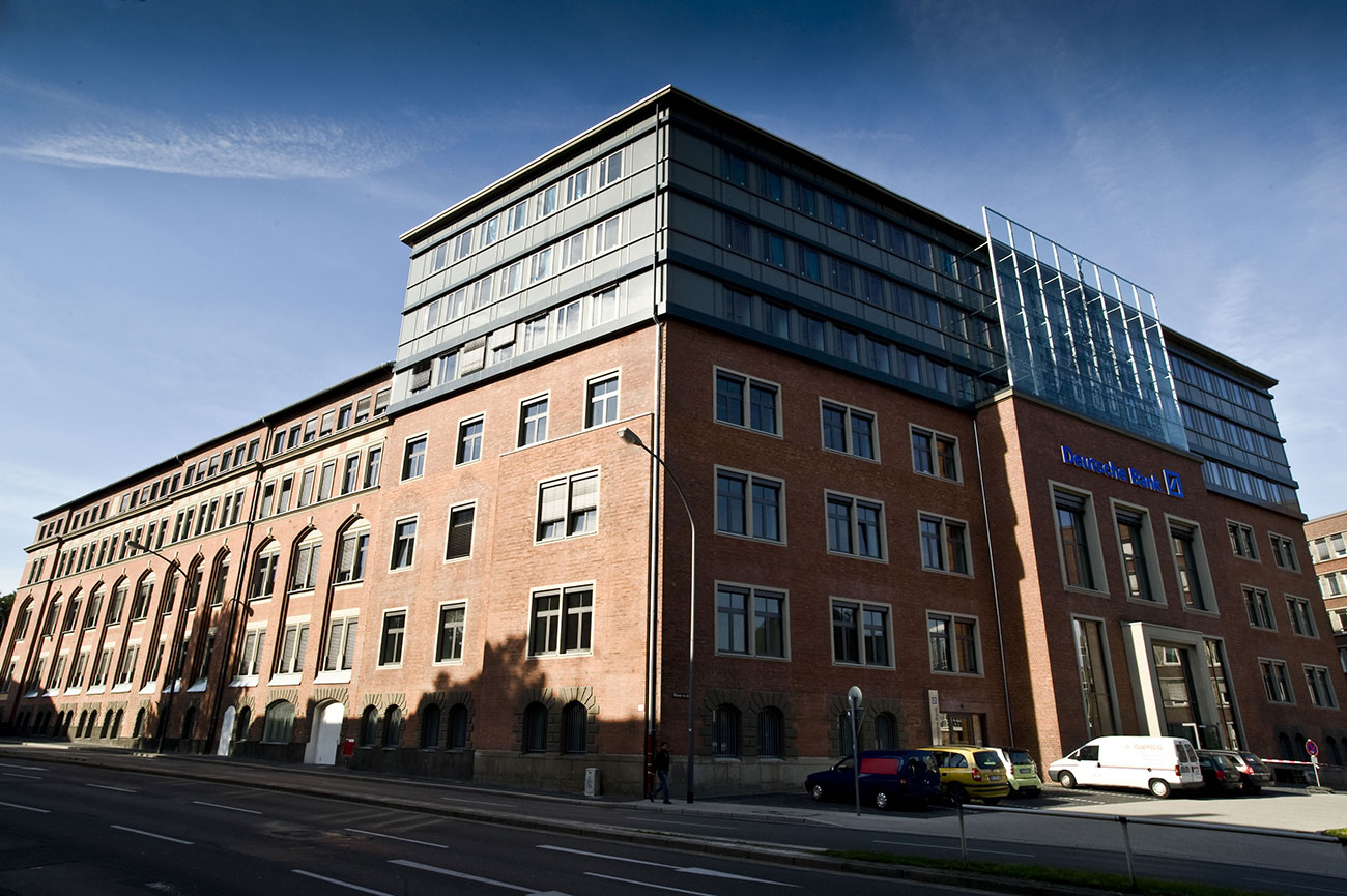 Bahndirektionsgebäude am Bismarckplatz Essen Callcenter Deutsche Bank